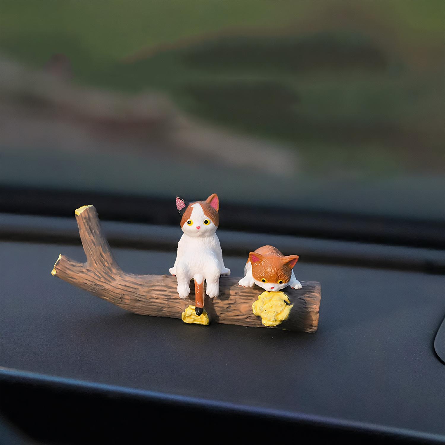 Mini Cat Desk Figurines, 5 Pcs/Set Resin Multi-Pose Kitty Ornaments, Cute Cartoon Style Home and Office Decor, Playful Charming Desktop Companions