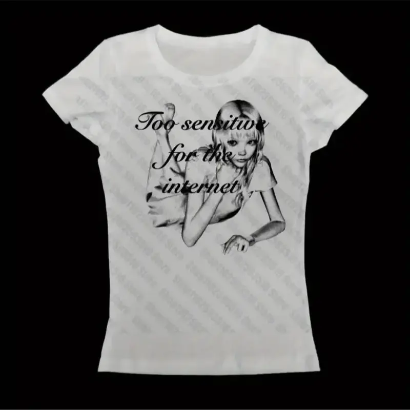 Gothic Baby Tees Y2k Top for Women Women'S Cropped Anime Girl Emo 2000s Tops Goth Woman Clothing Kawaii Grunge Clothes T-shirt