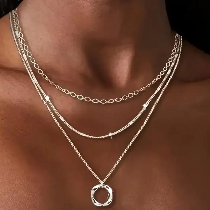 Layered Necklaces  Silver For  Women,Trendy Simple Circle Pendant Chain Necklace,Non-Tarnish ，suitable for parties, vacations, and gifting, Mother's Day，Timeless Appeal