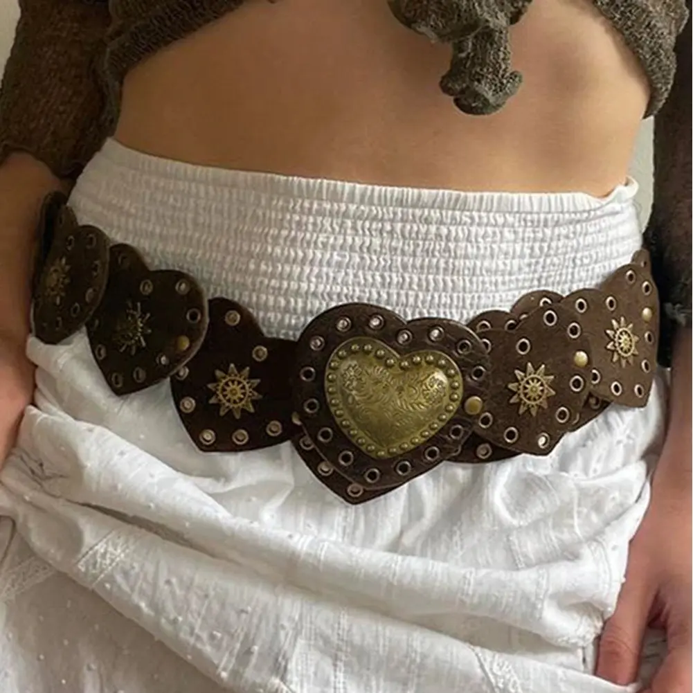 38.2x2.8" Women's Boho Style Heart Decorated Embossed Pu Buckle Belt,Vintage heart-shaped badge, medium-sized brown Western-style badge with decorative buckle, adjustable cowboy belt, vintage wide buckle design, suitable for various styles.