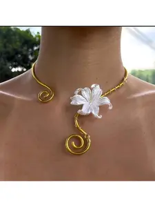 European and American new phantom iris flower jewelry collar winding flower spiral adjustment necklace jewelry Flower Pendant Necklace