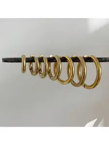 Single 2.5mm thick, simple stud earrings for women/men, stainless steel earring hoops for cartilage piercing, 8-20mm