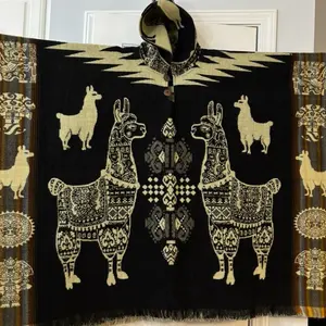 Alpaca poncho alpaca design