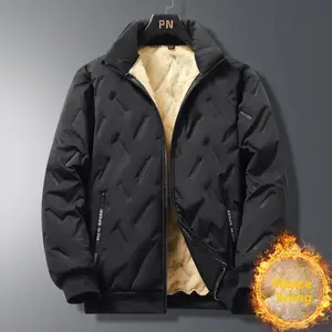 Men's Quilted Stand-Collar Jacket. It features a casual and warm style, with a windproof lining made of cashmere-like cotton wadding, suitable for daily commuting and outdoor cold protection in autumn and winter. It is equipped with zippered pockets.