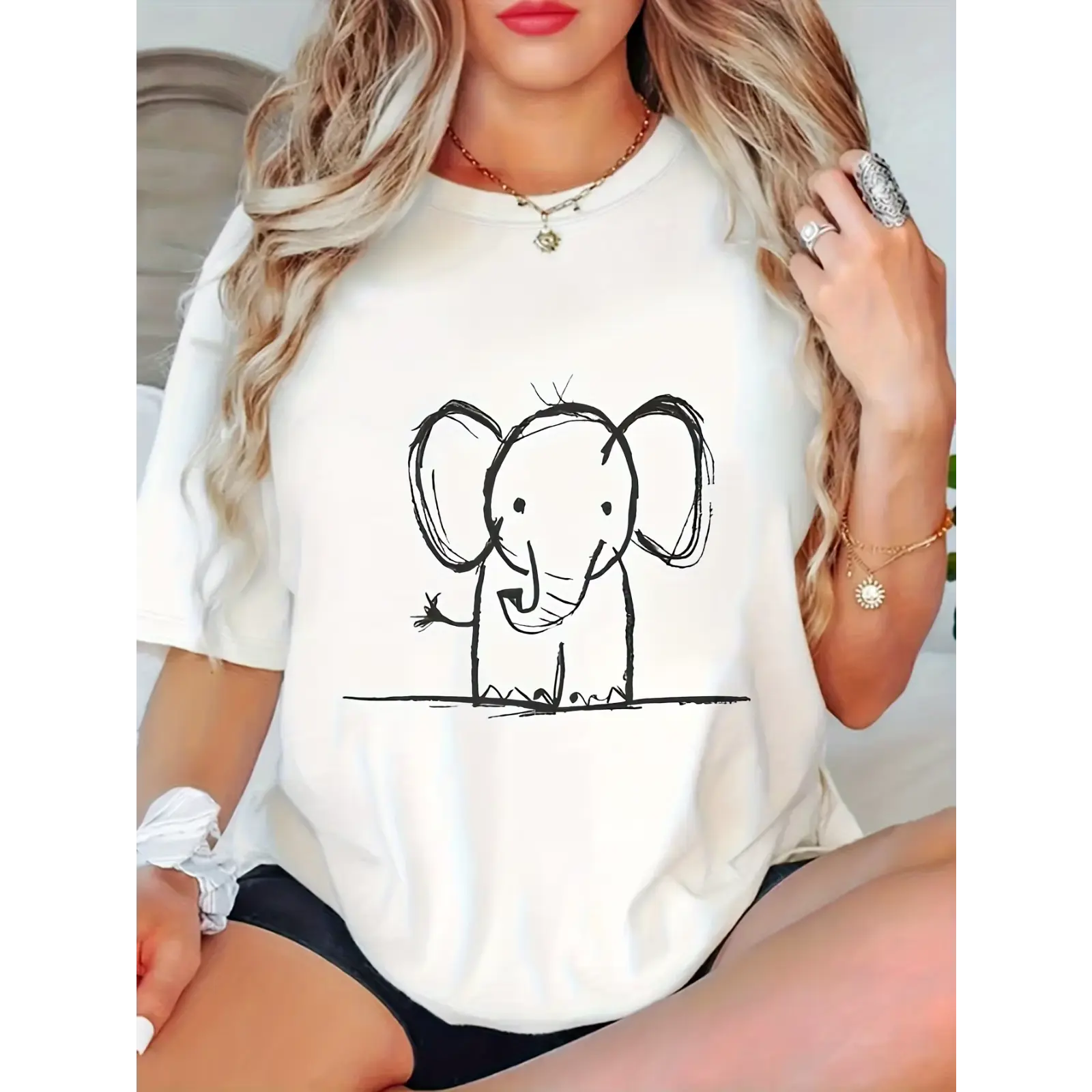 Simple Lines Elephant Pattern Print Summer Women's Cute T-shirt Short Sleeved Top Round Neck Casual Summer Fashion Clothing