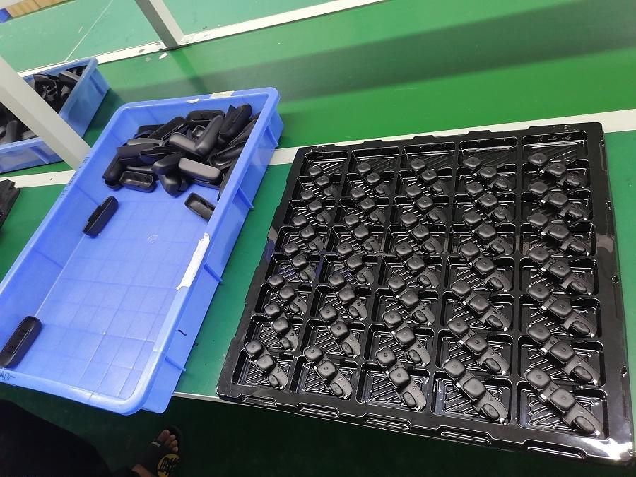 NEW 2.4G Wireless Lavalier Microphone Windproof Audio Video Recording Mic for IPhone/Android Live Broadcast Interview Vlog Mic NEW 2.4G Wireless Lavalier Microphone Windproof Audio Video Recording Mic for IPhone/Android Live Broadcast Interview Vlog Mic