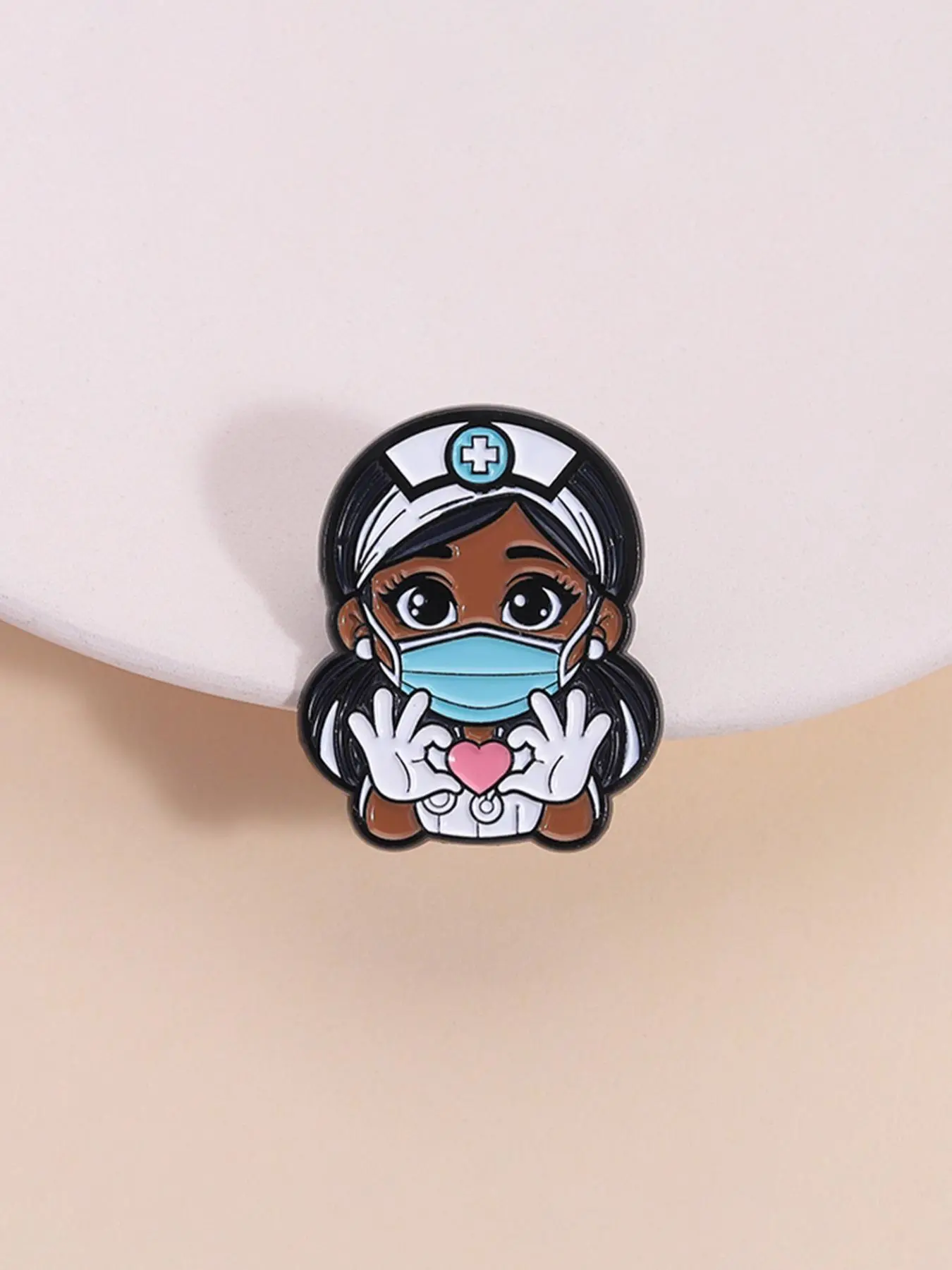 Cute Nurse Heart Design Brooch, Fashionable Enamel Pin for Women & Men, Enamel Pin Suitable for Backpacks, Jeans, Scarves, Hats Decoration, Alloy Brooch Pin