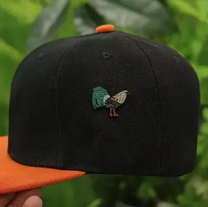 Rooster Hat Pin - Metal Design with Green & Yellow Accents, Accessory for Hats, Backpacks