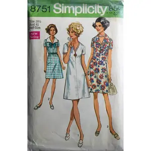 Simplicity 8751 Sewing Pattern (Vintage) CUT