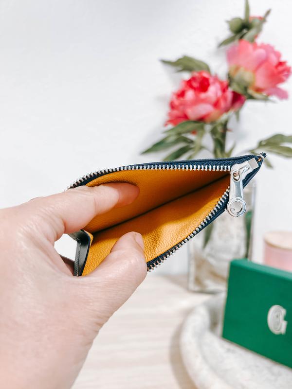 Pre-owned Goyard Coated Canvas and Leather Small Leather Goods BNIB Navy Blue Zipper Top Card Holder with Versatile Design for Card Organization