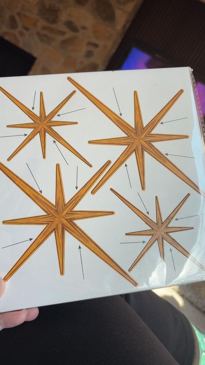 Item: Golden, Star Burst