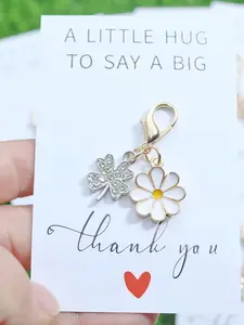 3pcs Daisy Clover Stylish Keychain Set with Thank You Card,  Flower Pendant, Thank You Gift for Friends And Teachers, Mother'S Day/Graduation Season/Teacher'S Day/Thanksgiving Party Small Gift