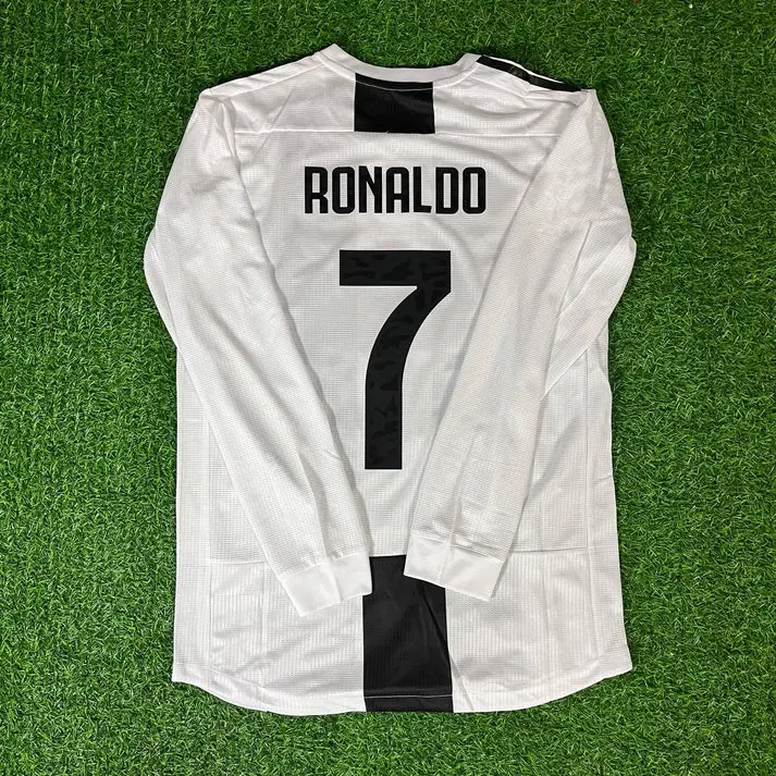 C.Ronaldo #7 2018–2019 Black White Retro Long Sleeve Football Jersey – Iconic Split Stripe Design, Forward, Full Printed