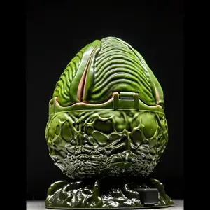 In Stock Beast Box Alien Xenomorph Facehugger Egg Wind-Up Articulated Figure Collection Decoration Ornament Model Toy Gifts
