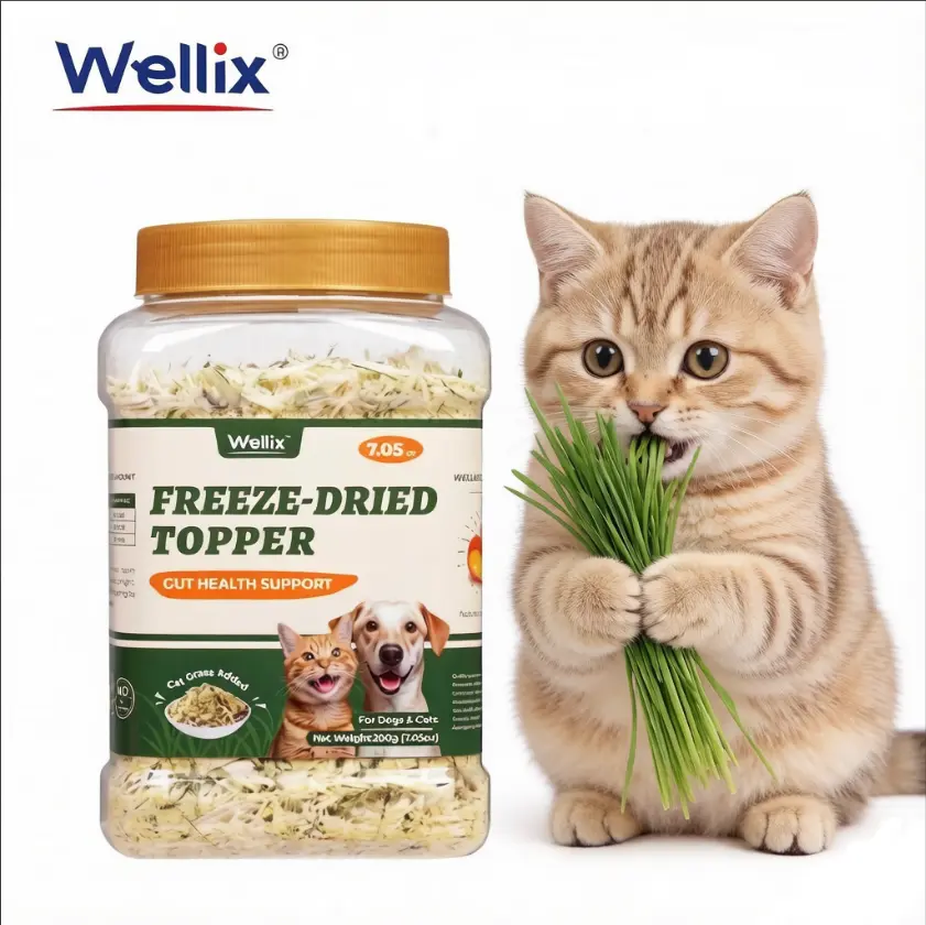 Wellix Dog&Cat Food Topper - Cat Grass Treats for Haiball Treament - Chicken Flavor Freeze Dried Cat Treats - Low Calorie Training Treats for Dogs&Cat 7.5oz