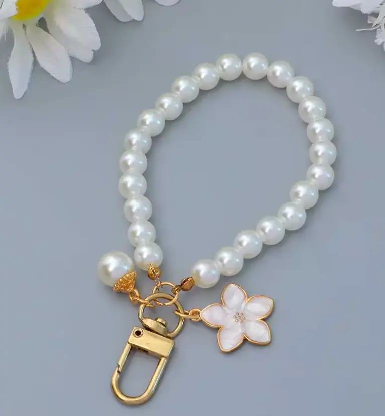 Phone Charm and Keychain Bracelet Heart Pearl Charm Phone Bling Bracelet Flower Heart Pendant Charms Plastic Material Dual Functionality for Convenience