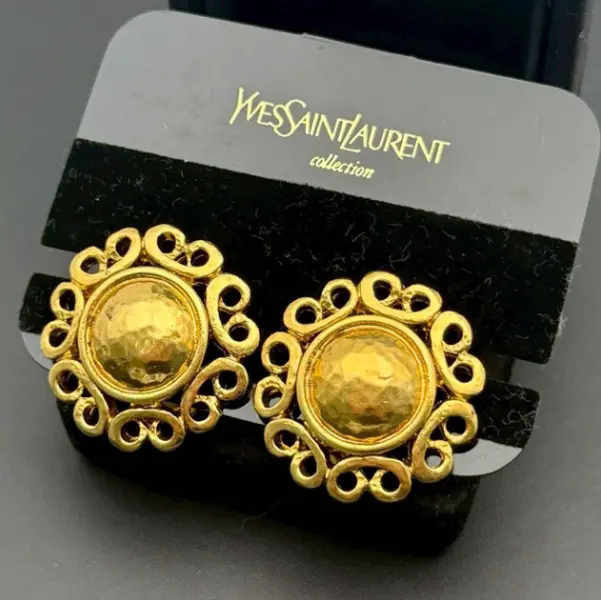 Pre-owned Vintage YVES SAINT LAURENT Collection Openwork Flower Gold Tone Clip on Earrings J8062512