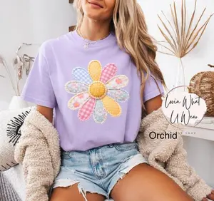 Comfort Colors Faux Quilted Patchwork Daisy Shirt Floral Graphic Tee Vintage Aesthetic Flower Top Cottagecore Patchwork Shirt Spring Shirt
