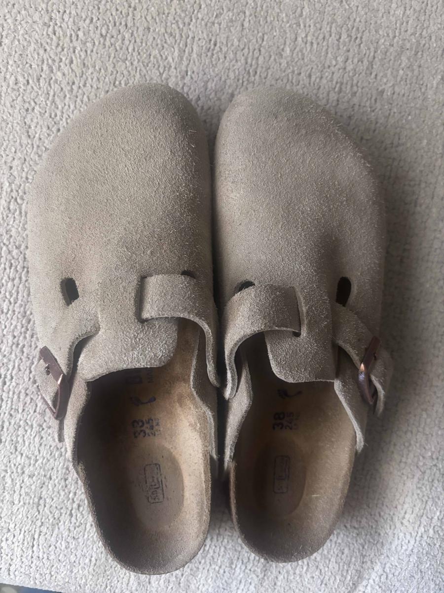 Item: Nubuck & Suede