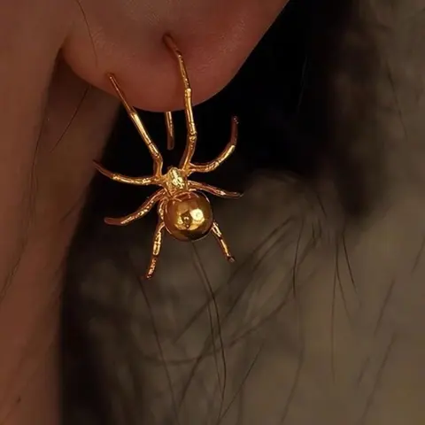 Unique High-end Handcrafted Silvery/golden Spider-shaped Earrings, Fashionable and Unique Women's Earrings, Women's Gift.halloween jewelry Gift for her