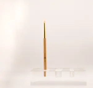 Crescent Precision Concealer / Crease Brush