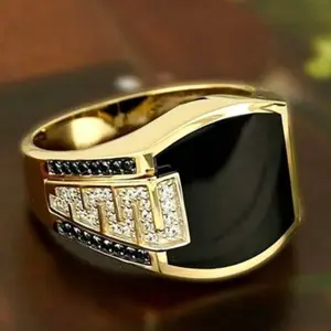 Men's gold-plated ring with black Zirconia stones – Stylish and sophisticated jewelry inspired by Hip Hop style.
