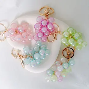 Grape Keychains, Creative Cute Bubble Jelly Grape Cluster Keychain Emulational Fruit Car Key Students' School Bag Pendant Gift