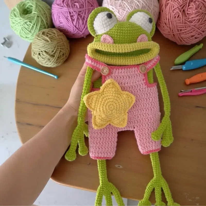 Hand-Knitted Frog Crossbody Bag with Leather Strap – No Assembly Needed froggie Hand Crocheted Bag year old boys girl toddler