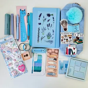 Weekly stationery set