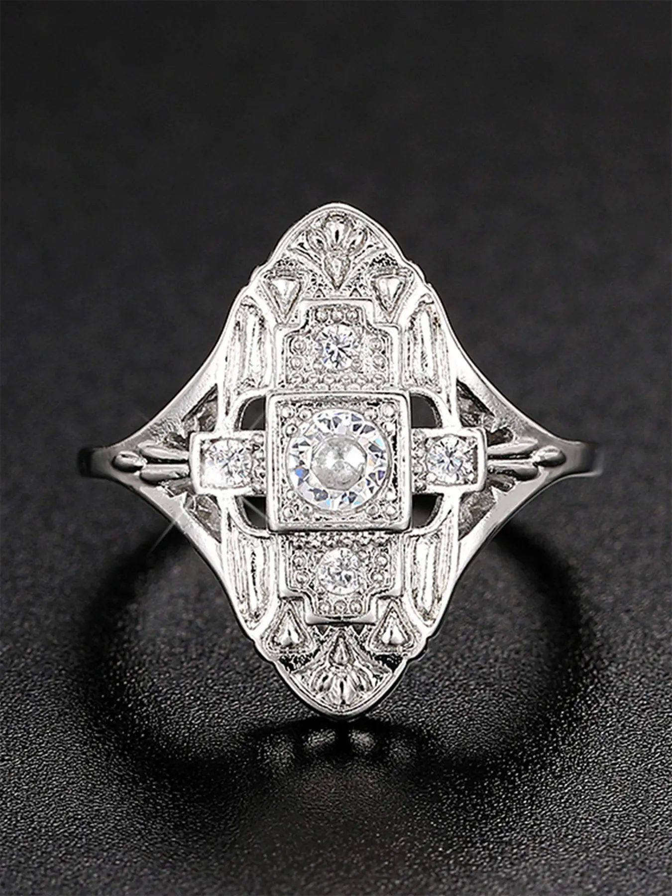 1 PC Gorgeous Cubic Zirconia Art Deco Exquisite Trendy Elegant Ring For Women For Valentine's Day Gift Wedding Anniversary Party Jewelry
