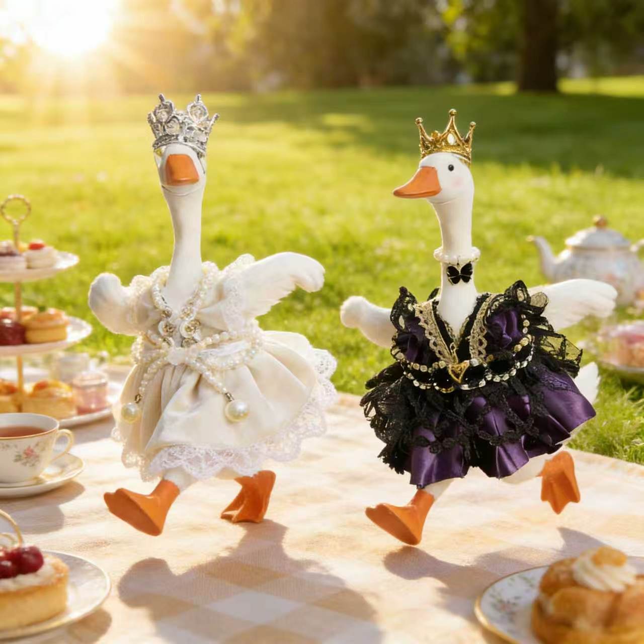 7-Inch Desktop Goose Outfits: 2-Piece Matching Couple's Set of Desktop Goose Accessories—Festive Knitted Decorations and Magnetic Goose Attire—Ideal for Home, Office, and Desktop Decor & Gifting