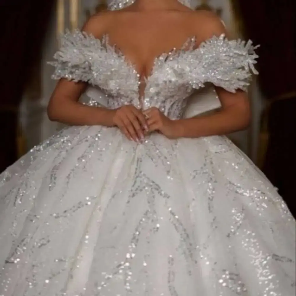 Dazzling V Neck Chic Wedding Dress Corset Women High Quality Ball Gown Customized Romantic Off the Shoulder Long Bride Wear
