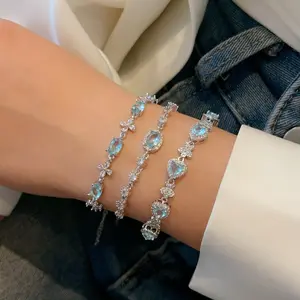 Topaz sky blue zircon bracelet, light luxury and high-end feel, exquisite design, high-quality multi-diamond accessory