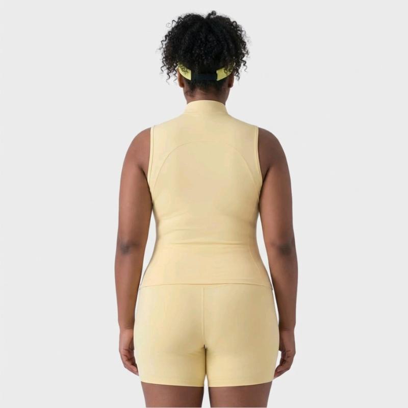 Sculpt Touch Gold Zipper Active Set – Minimalist Women's Vest & Shorts, High-Waisted Yoga Outfit
