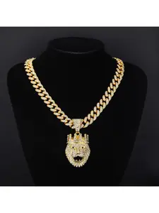 European and American cool trendsetter full-diamond lion head necklace pendant, bold and exaggerated alloy crown pendant