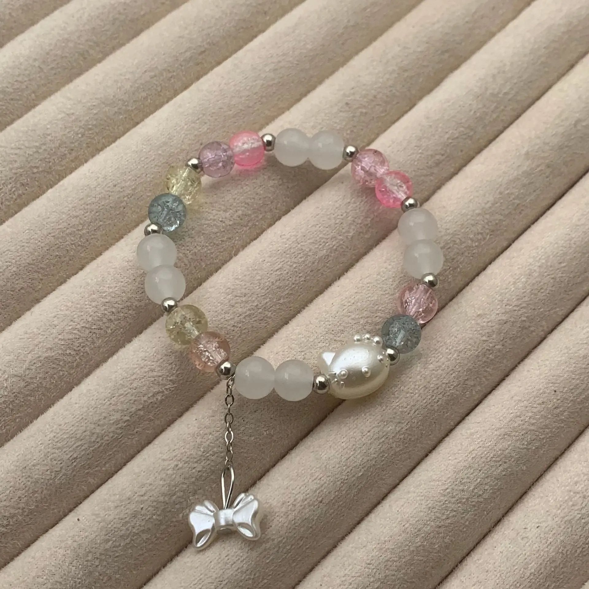 S185-8MM Mixed Color KT Cat Bow Pendant Bead Mixed