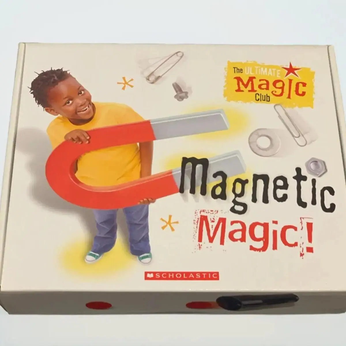 Scholastic Magnetic Magic Kit: Magic Tricks, Magic Book, and Magic DVD for Kids! Gift Set Boys Girls