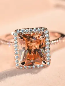 A rose gold champagne-colored square zirconia elegant glittering is fashionable, retro and simple. It is suitable for proposing, giving as a gift, traveling, and daily wear throughout the four seasons for women Artificial Zircon Ring