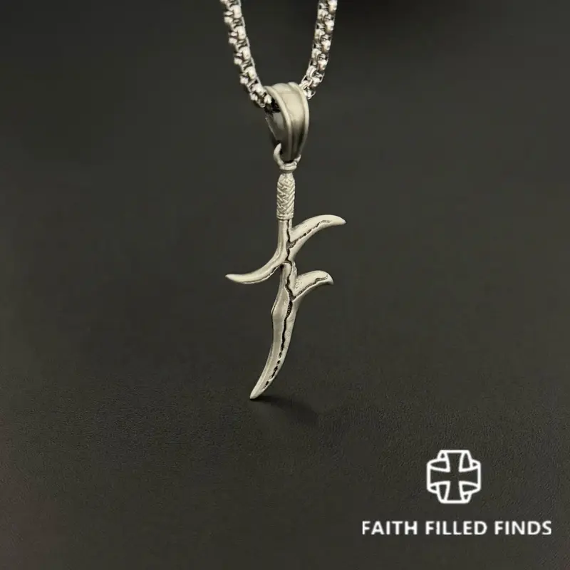 Black Knife Dagger Necklace in Silver, Middle Earth Warrior Necklace For Him,Father’s Day Gifts, Dad Gift, Sword Necklace For Boyfriend, Elden Ring Inspired