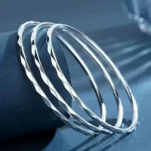 7Pcs Shiny Faceted Silver Plated Bangles, Copper-Based Stackable Bracelets, Layered Bangle Set for Women, Ideal Birthday/Anniversary Gift