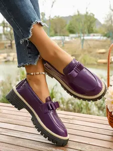 Women's Chain Decorated Thick Sole Loafers, Solid Color Round Toe Chunky Mid Heel, Versatile Slip-On Loafers, Casual Footwear, Slip On Shoe