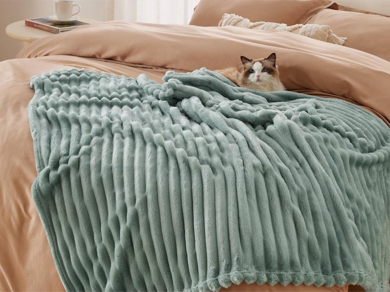 Bedsure Luxury Chunky Corduroy Fleece Sleep  Blanket- Ultra Soft, Warm, Cozy Extra Soft  Baby Blanket for Sofa, Bed, Nursery Ideal Seasonal Gift Solid Yellow Color,Autumn Lightweight Comforter