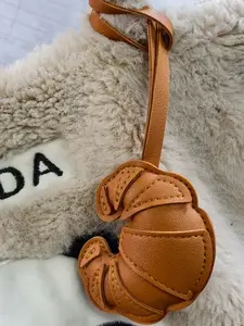 Cute Pu Leather Simulated Bull Horn Jewelry - Package Accessories/Keychain Matching Decoration/Personalized Dressing Accessories/Pu Leather Pendant, Friend, Girlfriend, Couple Birthday Gift, Festival Gift | Package Charm Decorative Pendant