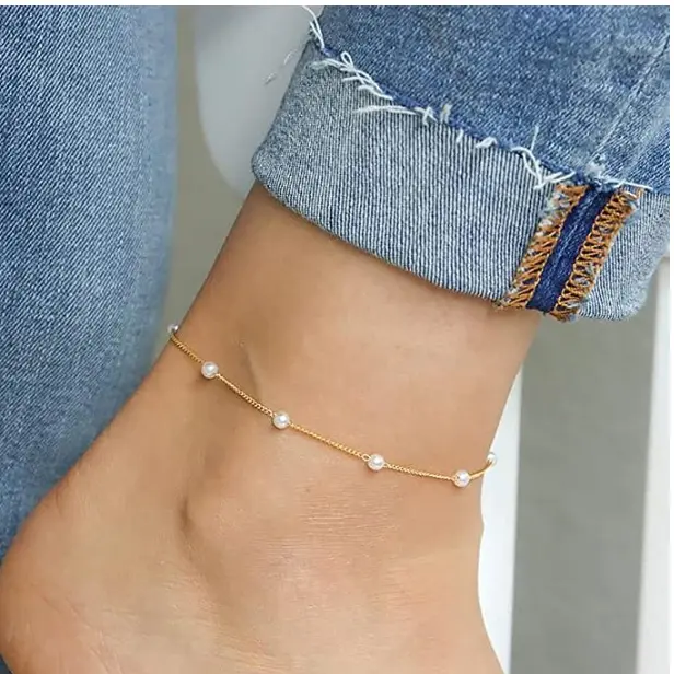 Mideeo Girl's 14K Gold-Plated Lead-Free Brass Cuban Link Anklet Jewelry - Pearl, Cubic Zirconia, Rhinestone Heart Beads, Classic Modern Shine Foot Bracelet for Anniversary (Anklet Fashion Accessories)