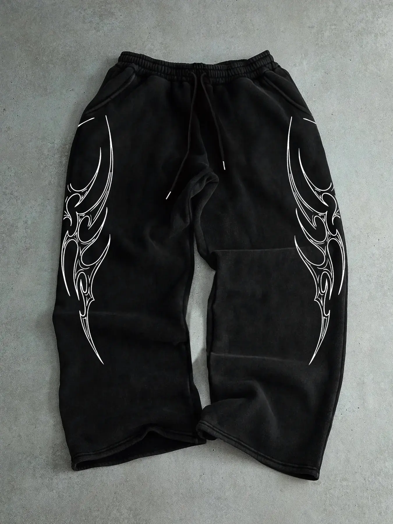 Men's High Street Fashion Wide Leg Straight Drawstring Pants, Trendy Dark Totem Print, Tribal Pattern, Graphic, Fitted Drop Crotch, Casual Street Style, Casual Fitted Bottoms, Casual Street Comfy, Casual Fit Drawstrings