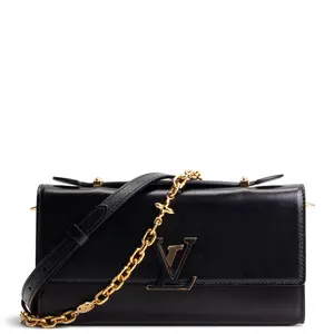 Pre-owned Louis Vuitton Calfskin Leather Crossbody Bags Capucines Wallet on Chain Black