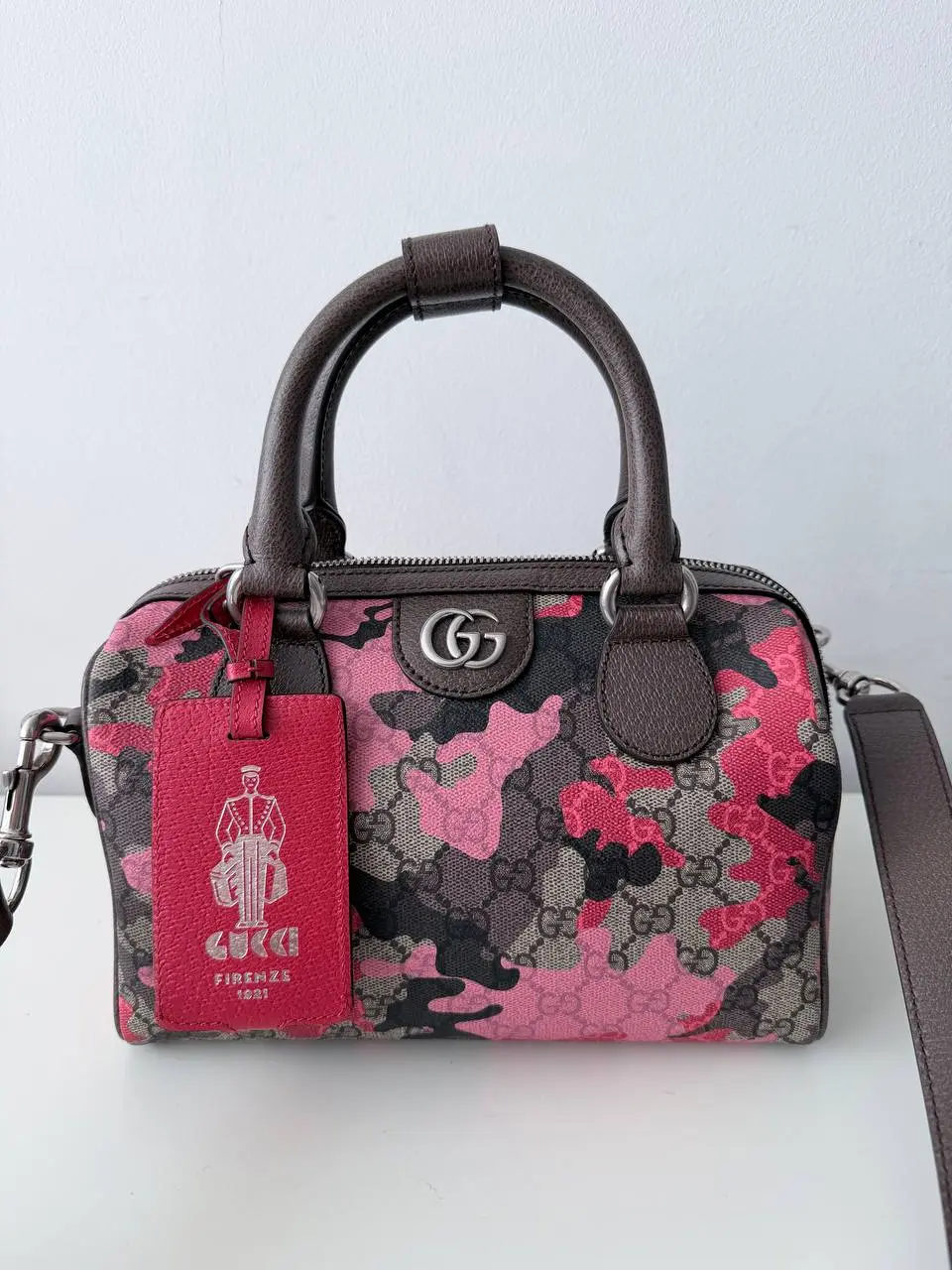 Pre-owned Lona Shoulder Bags Bolso Boston Mini Gucci Ophidia en GG Supreme Camuflaje Rosa