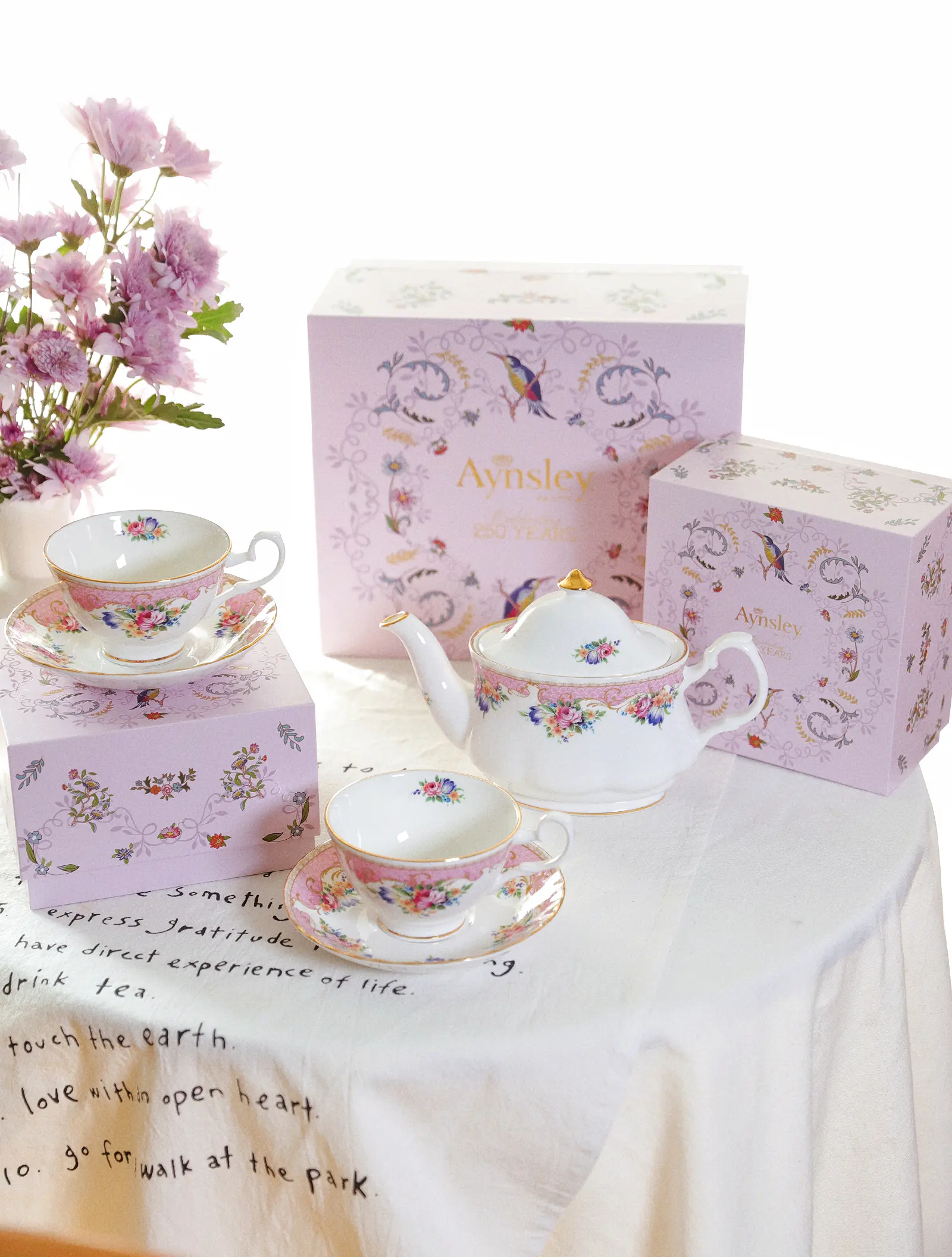 AYNSLEY Chelsea 7-Piece Handmade in England Bone China Teacup & Saucer Set, 200ml Lead-Free Cadmium-Free, Pink Classic English Florals, UK Heritage Kitchenware for Tea Time, Tea & Coffeeware, Hand Made In England