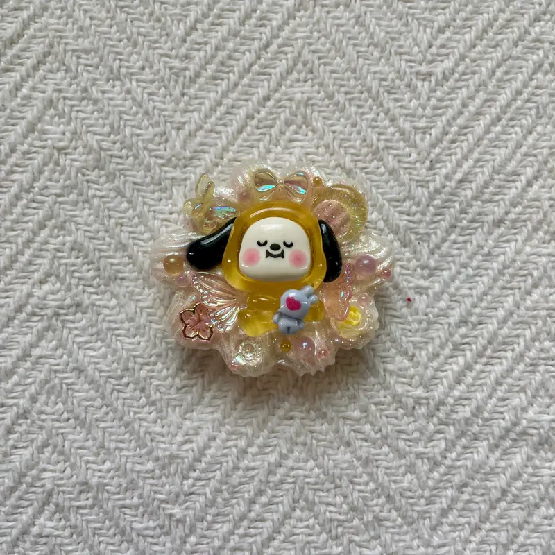 K-Pop Inspired Puppy Character Phone Grip – Handmade Cute Decoden Pop Socket