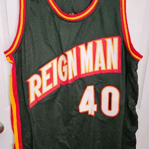 Shawn Kemp "Reign Man" Autographed custom jersey. Beckett Certified